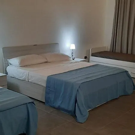 Kemp Villaggio Jonio Blu Bianco